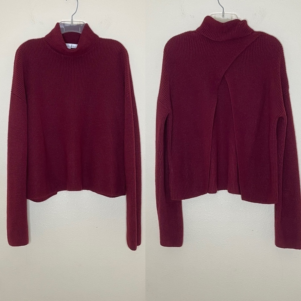 Lovers + Friends Burgundy Turtle Neck Open Back Long Sleeve Sweater Size…